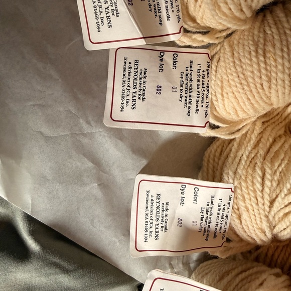 4 Skeins of Reynolds Candide Cream Yarn - Picture 7 of 9